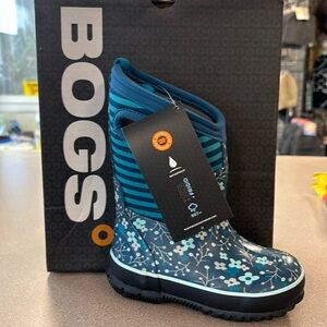 BOGS Flower/ Stripe Kids Boots
